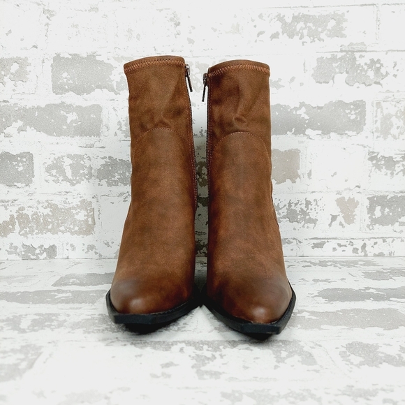 New Charles By Charles David Wynter Brown Faux Leather Ankle Boots K563 - Picture 3 of 13